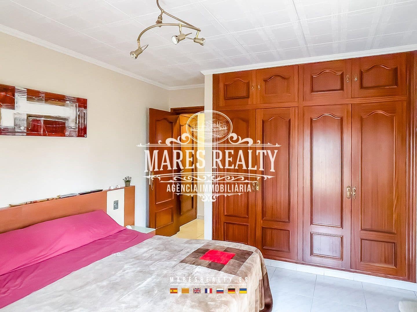 Chalet de 7 habitaciones en Lloret de Mar en venta con piscina garaje - 695.000 € (Ref: 8406837)