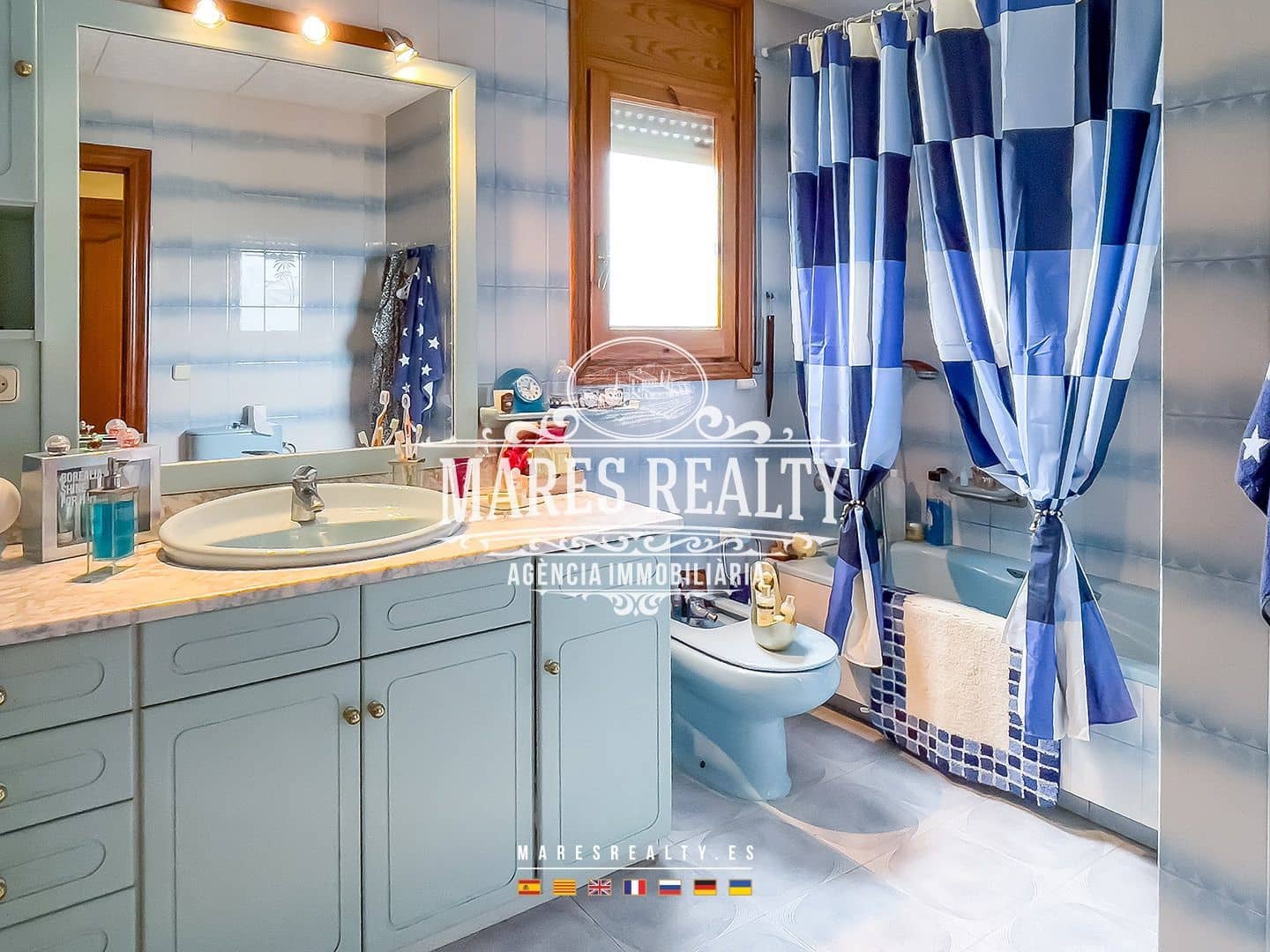 Chalet de 7 habitaciones en Lloret de Mar en venta con piscina garaje - 695.000 € (Ref: 8406837)