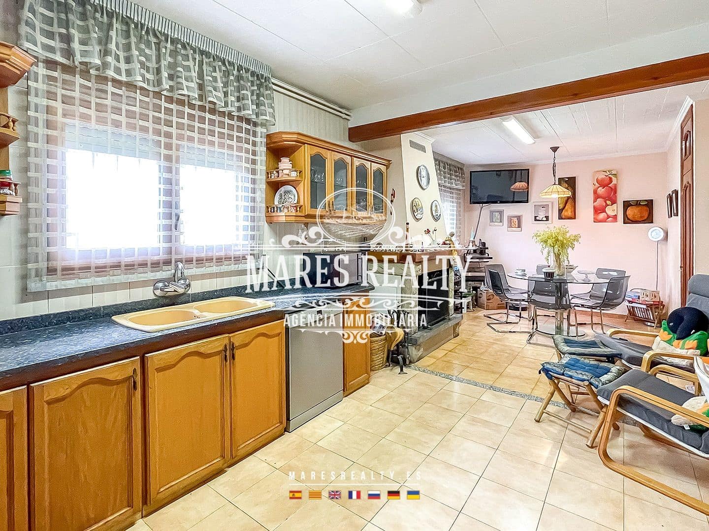 Chalet de 7 habitaciones en Lloret de Mar en venta con piscina garaje - 695.000 € (Ref: 8406837)