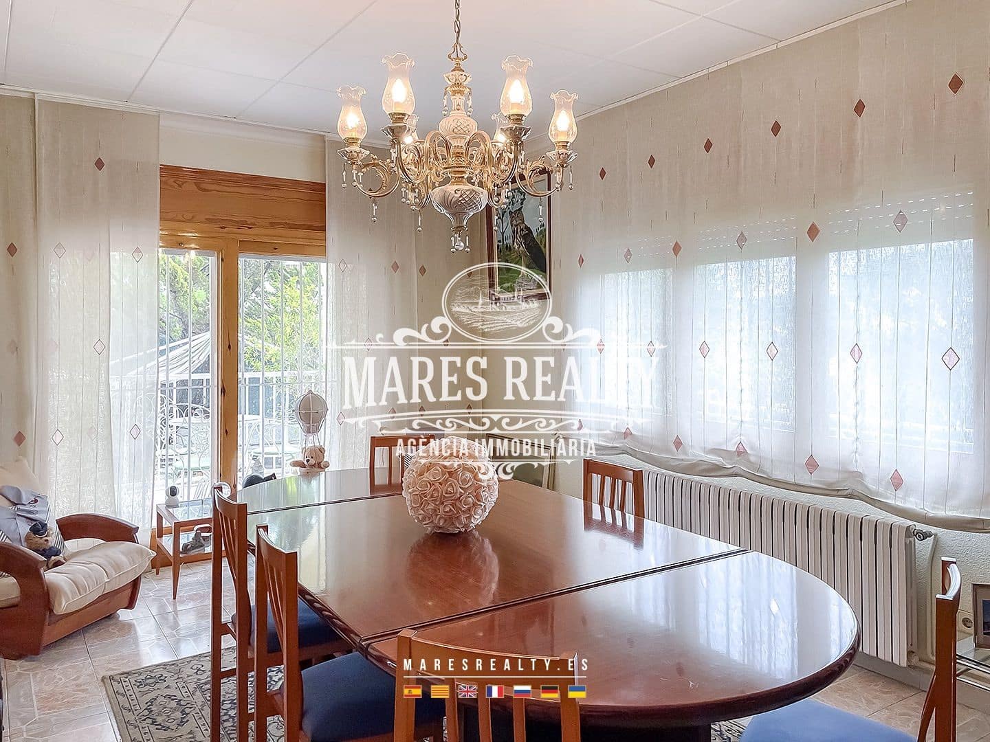 Chalet de 7 habitaciones en Lloret de Mar en venta con piscina garaje - 695.000 € (Ref: 8406837)