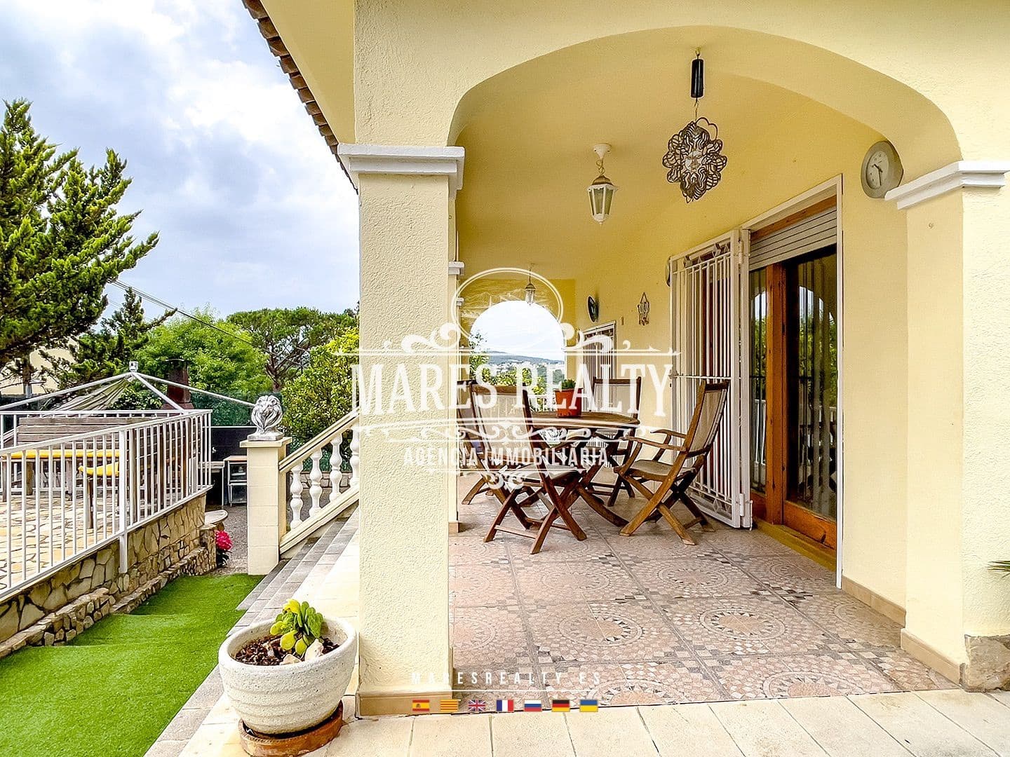 Chalet de 7 habitaciones en Lloret de Mar en venta con piscina garaje - 695.000 € (Ref: 8406837)