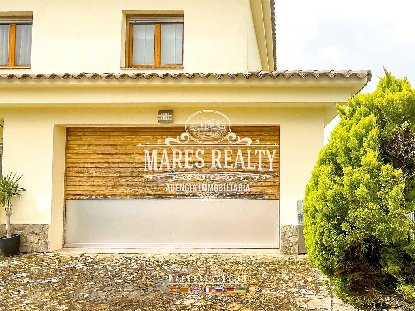 Chalet de 7 habitaciones en Lloret de Mar en venta con piscina garaje - 695.000 € (Ref: 8406837)