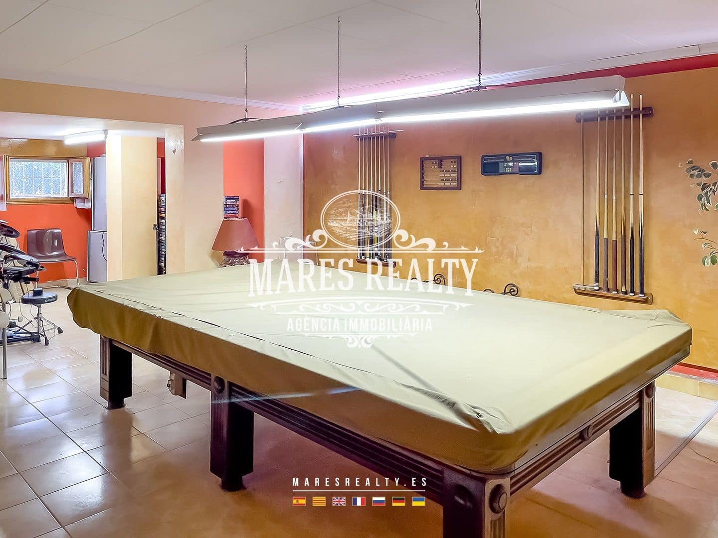 Chalet de 7 habitaciones en Lloret de Mar en venta con piscina garaje - 695.000 € (Ref: 8406837)