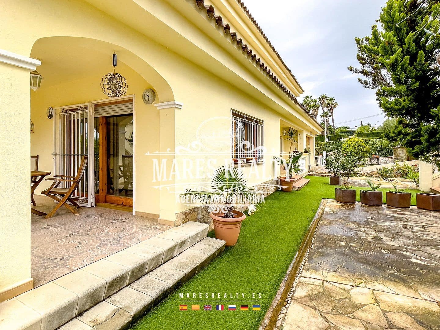 Chalet de 7 habitaciones en Lloret de Mar en venta con piscina garaje - 695.000 € (Ref: 8406837)