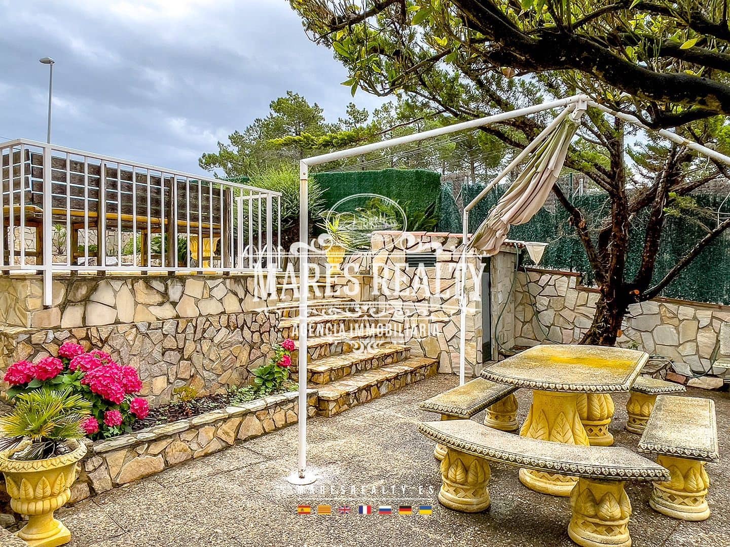 Chalet de 7 habitaciones en Lloret de Mar en venta con piscina garaje - 695.000 € (Ref: 8406837)