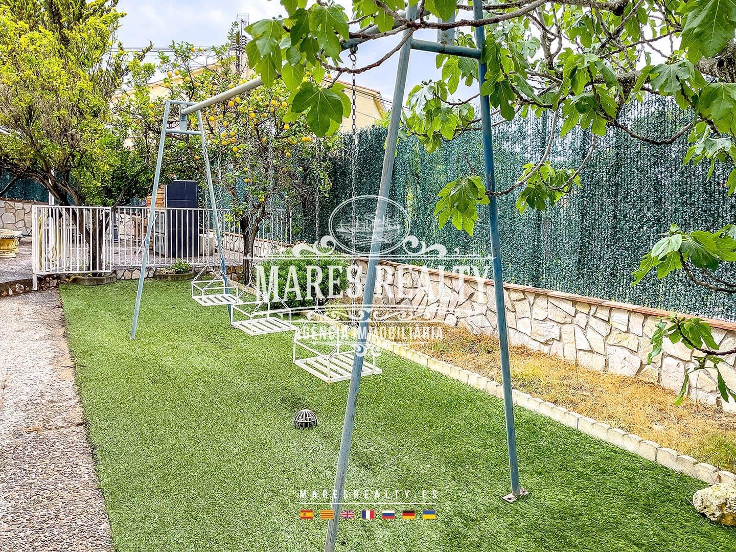 Chalet de 7 habitaciones en Lloret de Mar en venta con piscina garaje - 695.000 € (Ref: 8406837)