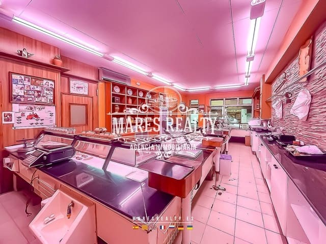 Commercieel te koop in Mataró - € 230.000 (Ref: 8406839)
