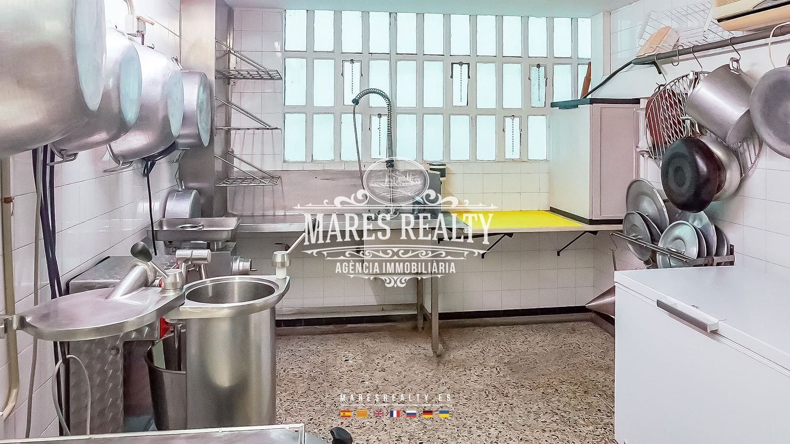 Erhverv til salg i Mataro - € 230.000 (Ref: 8406839)