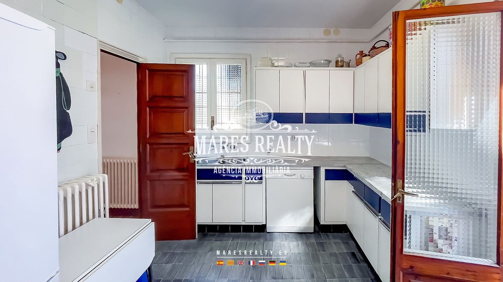 10 slaapkamer Villa te koop in Lloret de Mar met zwembad garage - € 900.000 (Ref: 8417376)