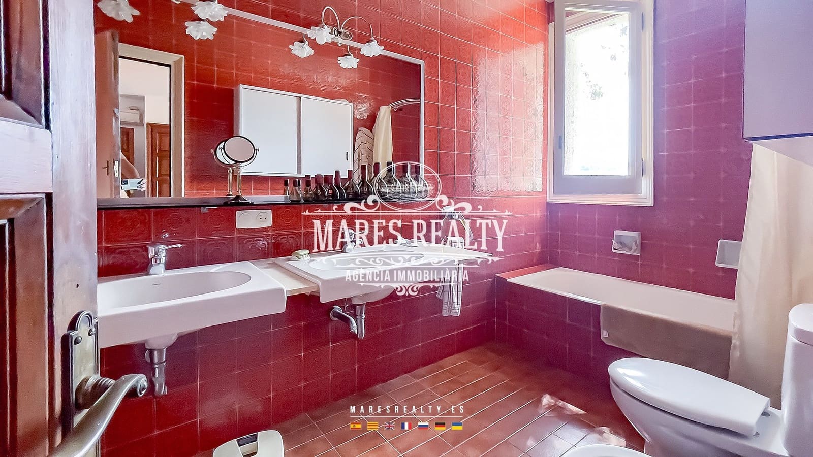 10 slaapkamer Villa te koop in Lloret de Mar met zwembad garage - € 900.000 (Ref: 8417376)