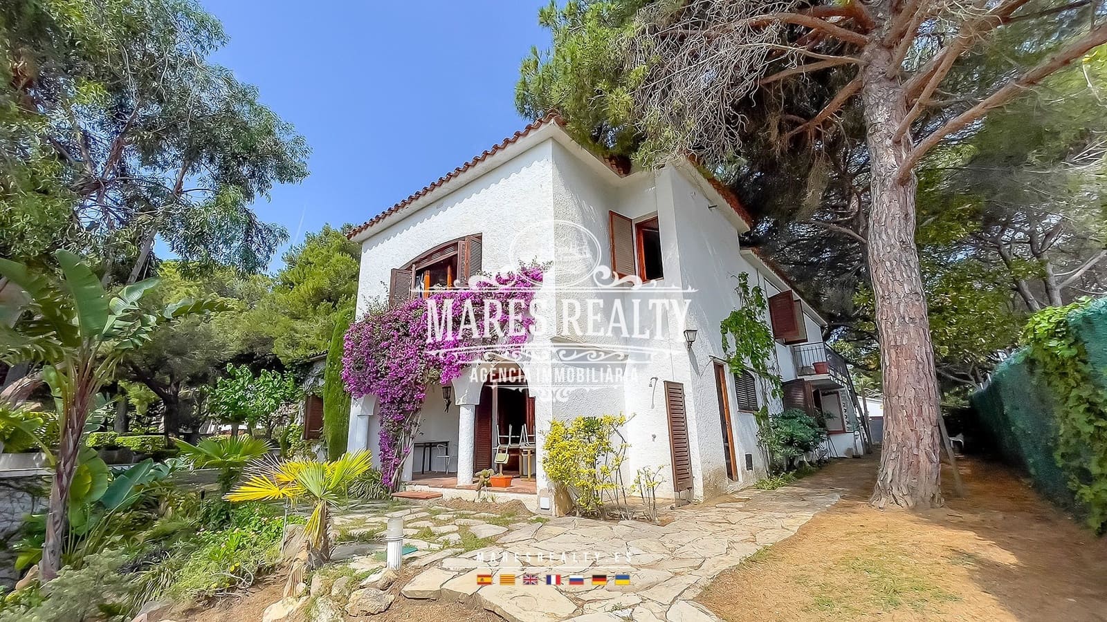 10 slaapkamer Villa te koop in Lloret de Mar met zwembad garage - € 900.000 (Ref: 8417376)