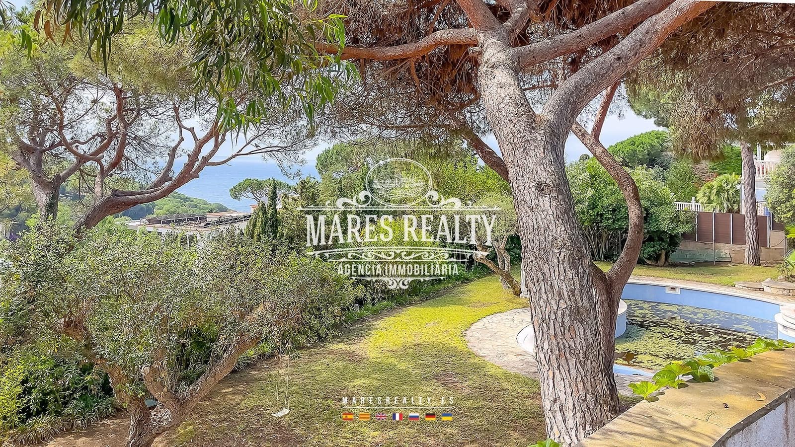 10 slaapkamer Villa te koop in Lloret de Mar met zwembad garage - € 900.000 (Ref: 8417376)