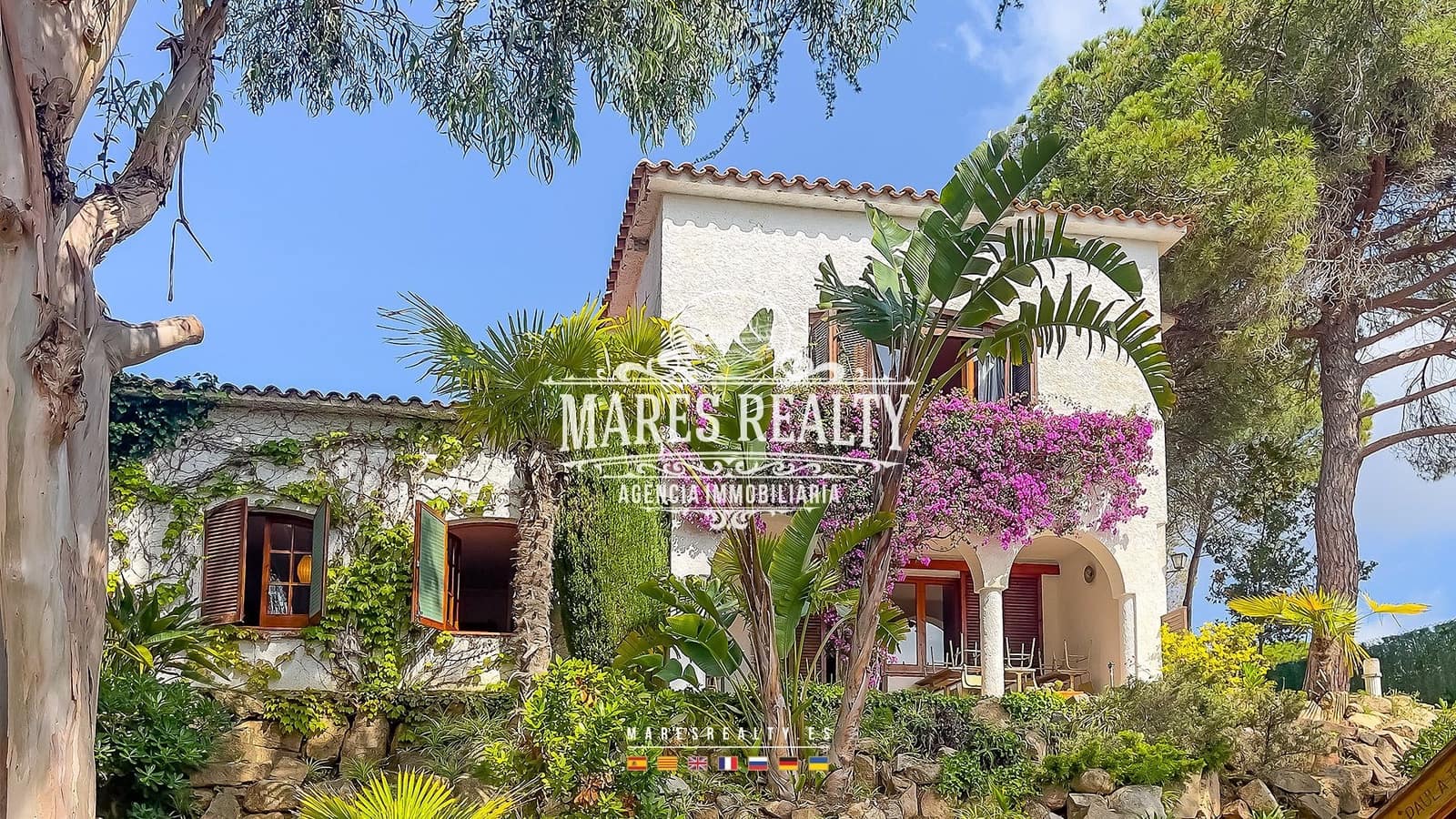 10 slaapkamer Villa te koop in Lloret de Mar met zwembad garage - € 900.000 (Ref: 8417376)