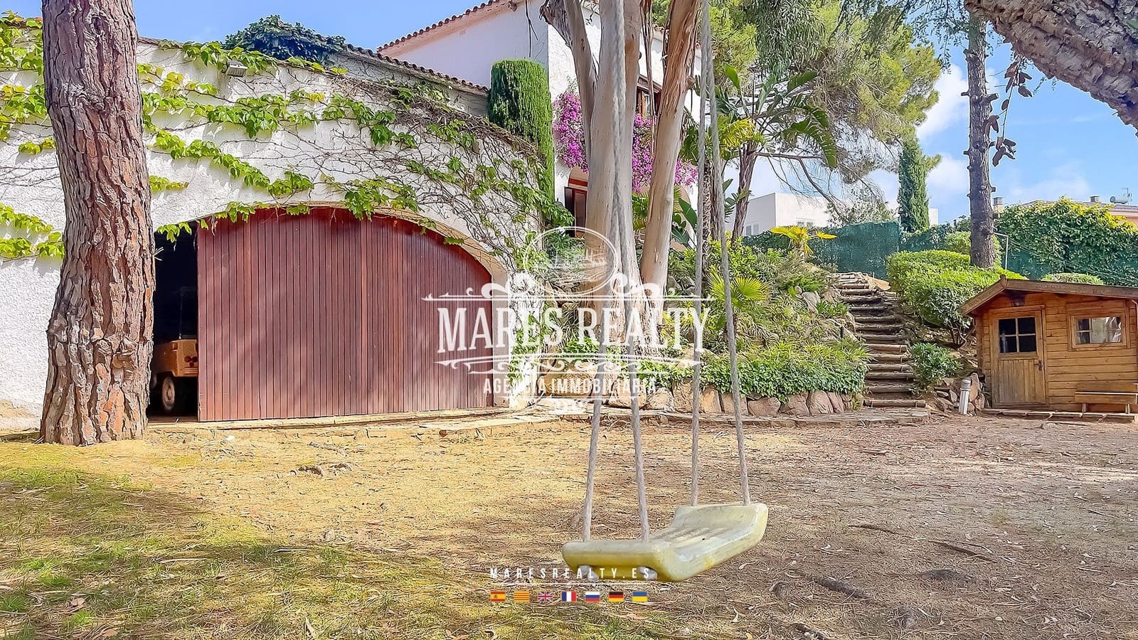 10 slaapkamer Villa te koop in Lloret de Mar met zwembad garage - € 900.000 (Ref: 8417376)