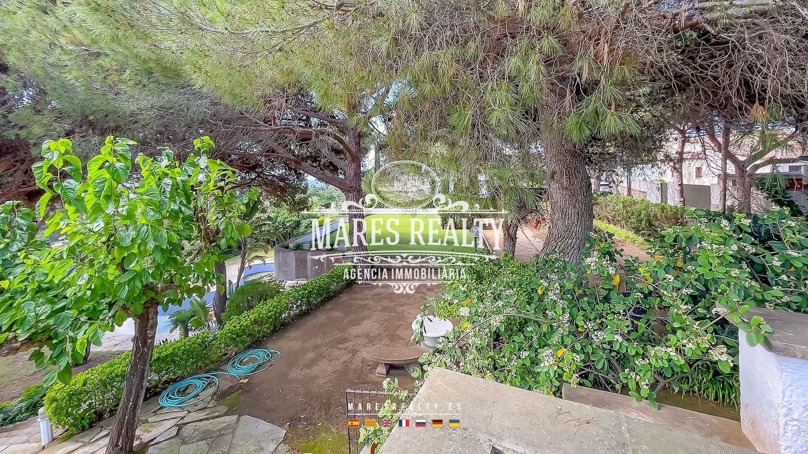 10 slaapkamer Villa te koop in Lloret de Mar met zwembad garage - € 900.000 (Ref: 8417376)