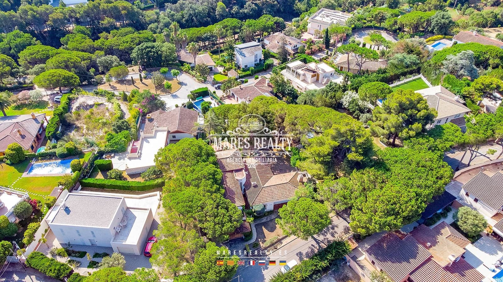 10 slaapkamer Villa te koop in Lloret de Mar met zwembad garage - € 900.000 (Ref: 8417376)