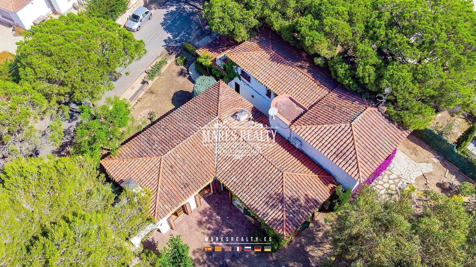 10 slaapkamer Villa te koop in Lloret de Mar met zwembad garage - € 900.000 (Ref: 8417376)