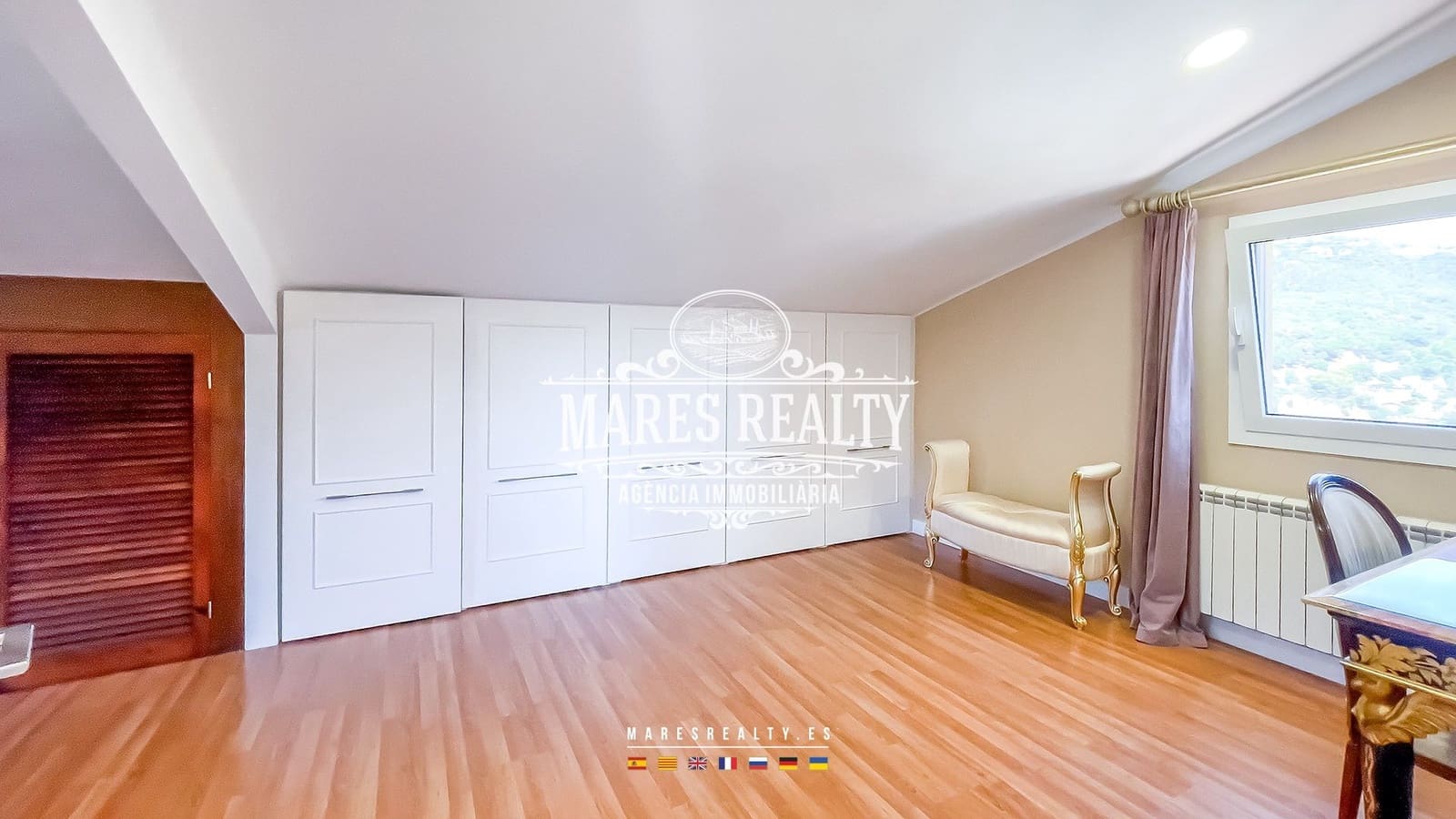 5 Zimmer Villa zu verkaufen in Lloret de Mar mit Pool Garage - 630.000 € (Ref: 8419205)