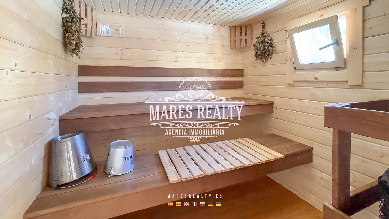 5 Zimmer Villa zu verkaufen in Lloret de Mar mit Pool Garage - 630.000 € (Ref: 8419205)