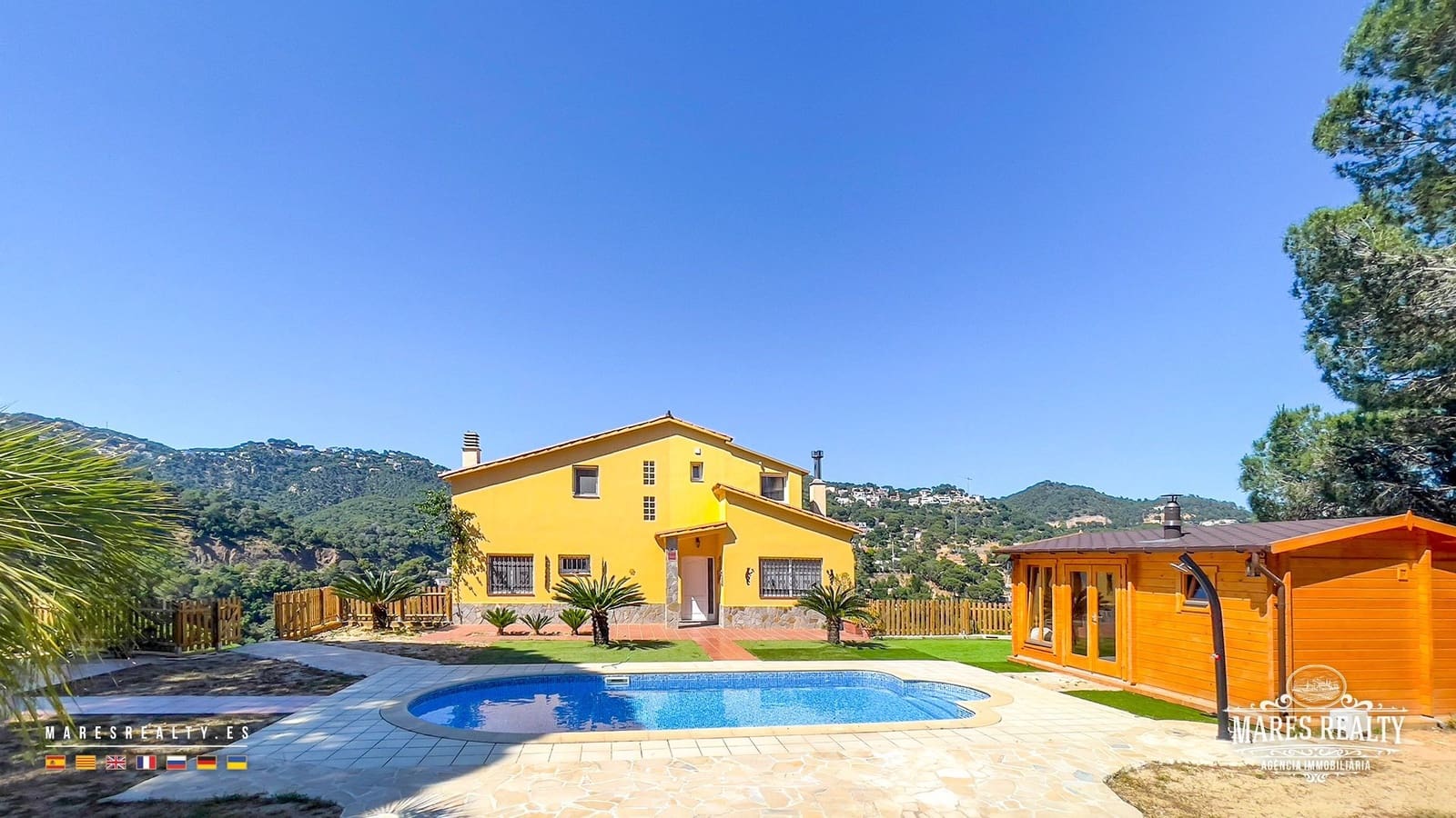 5 Zimmer Villa zu verkaufen in Lloret de Mar mit Pool Garage - 630.000 € (Ref: 8419205)