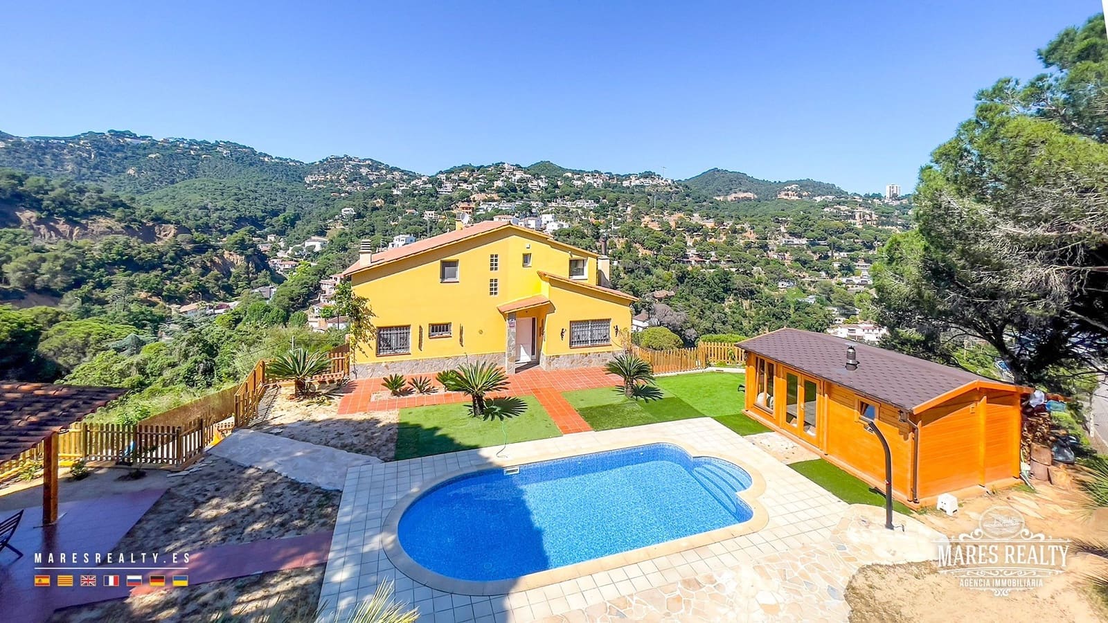 5 Zimmer Villa zu verkaufen in Lloret de Mar mit Pool Garage - 630.000 € (Ref: 8419205)
