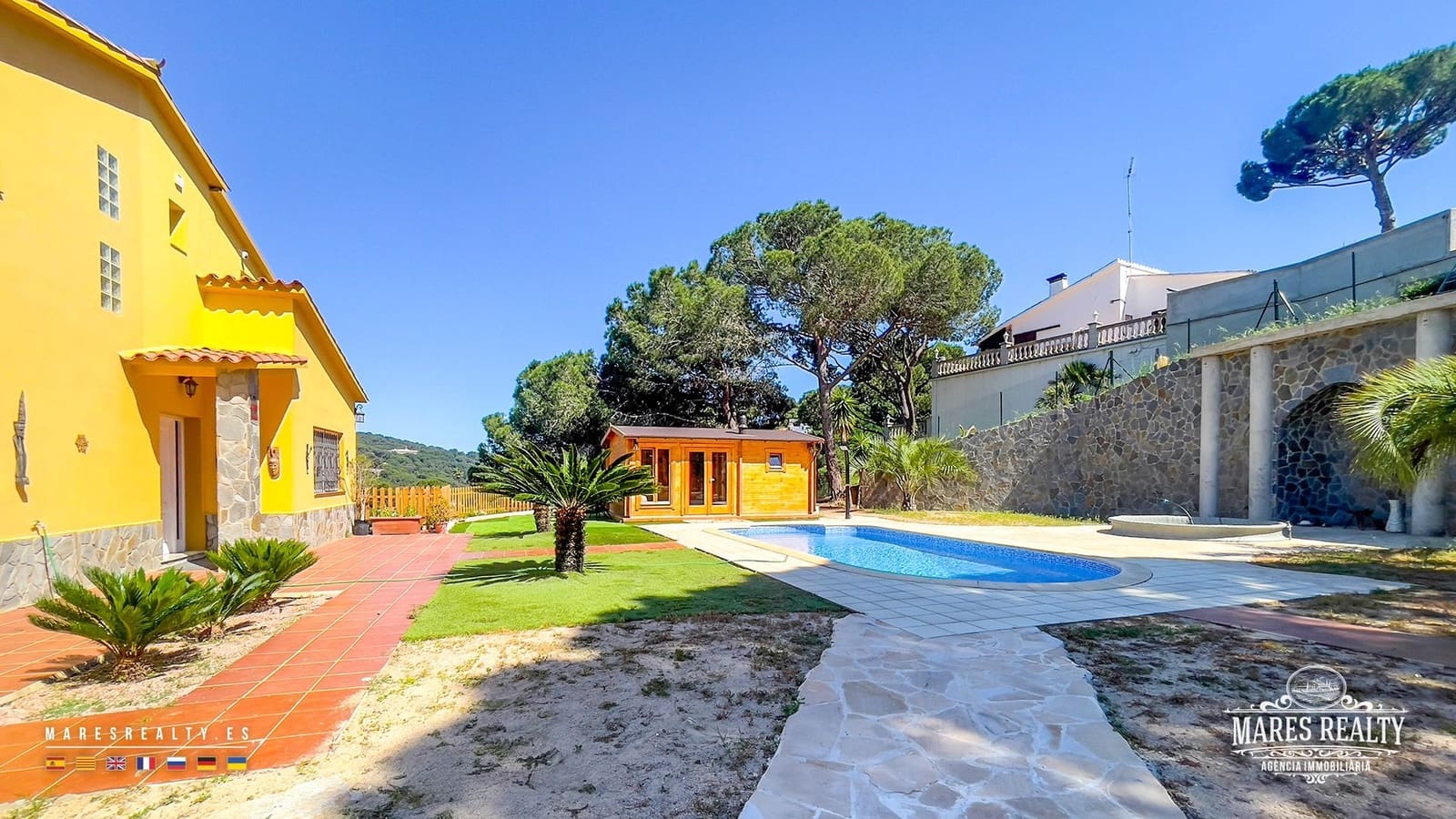 5 Zimmer Villa zu verkaufen in Lloret de Mar mit Pool Garage - 630.000 € (Ref: 8419205)