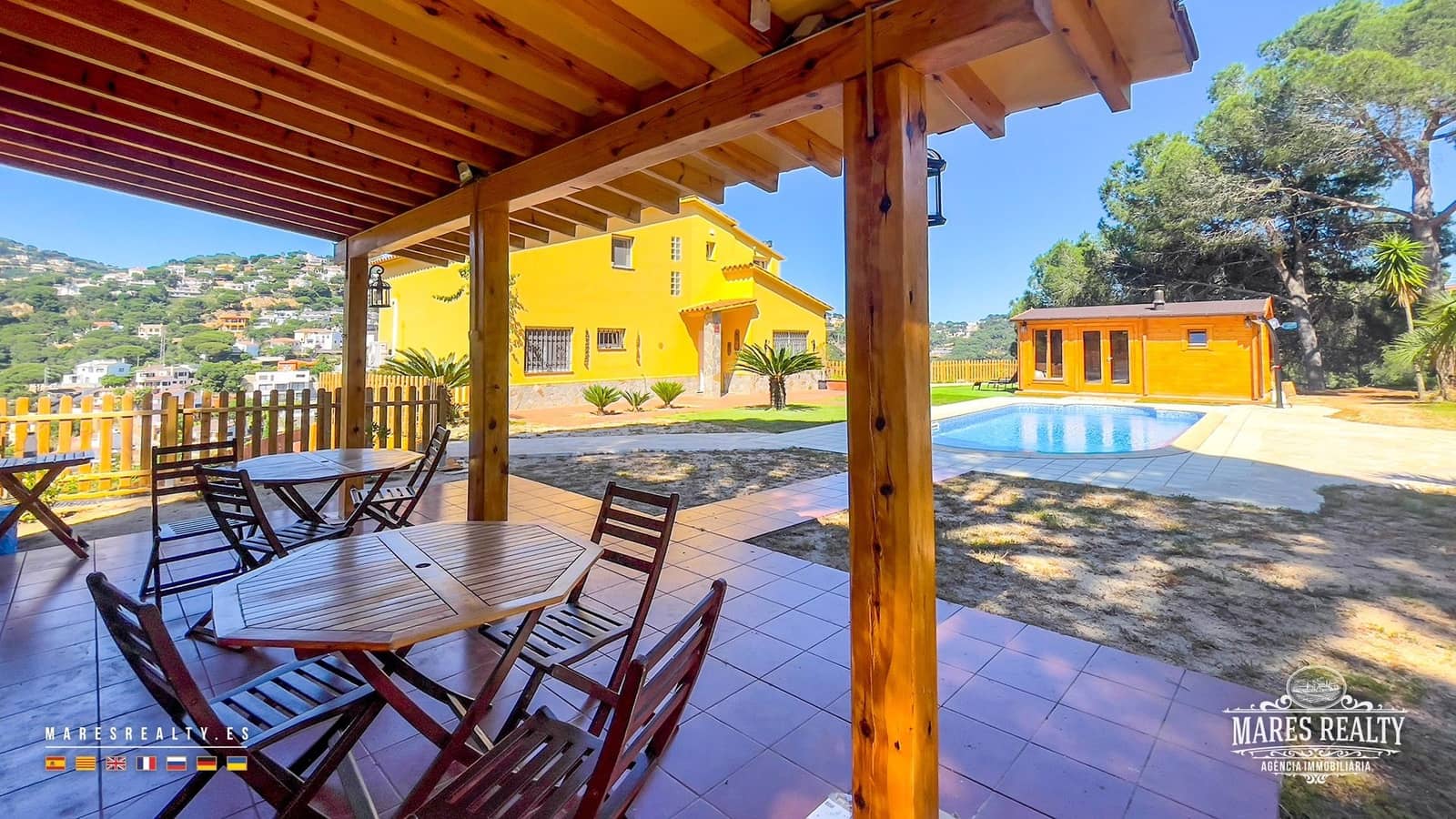 5 Zimmer Villa zu verkaufen in Lloret de Mar mit Pool Garage - 630.000 € (Ref: 8419205)