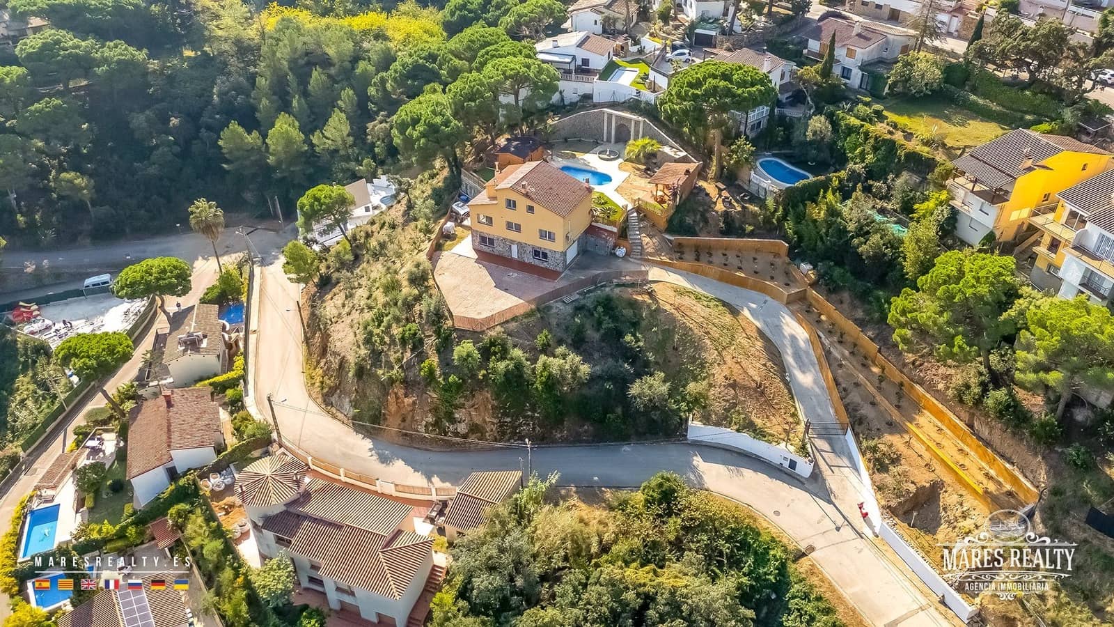 5 Zimmer Villa zu verkaufen in Lloret de Mar mit Pool Garage - 630.000 € (Ref: 8419205)