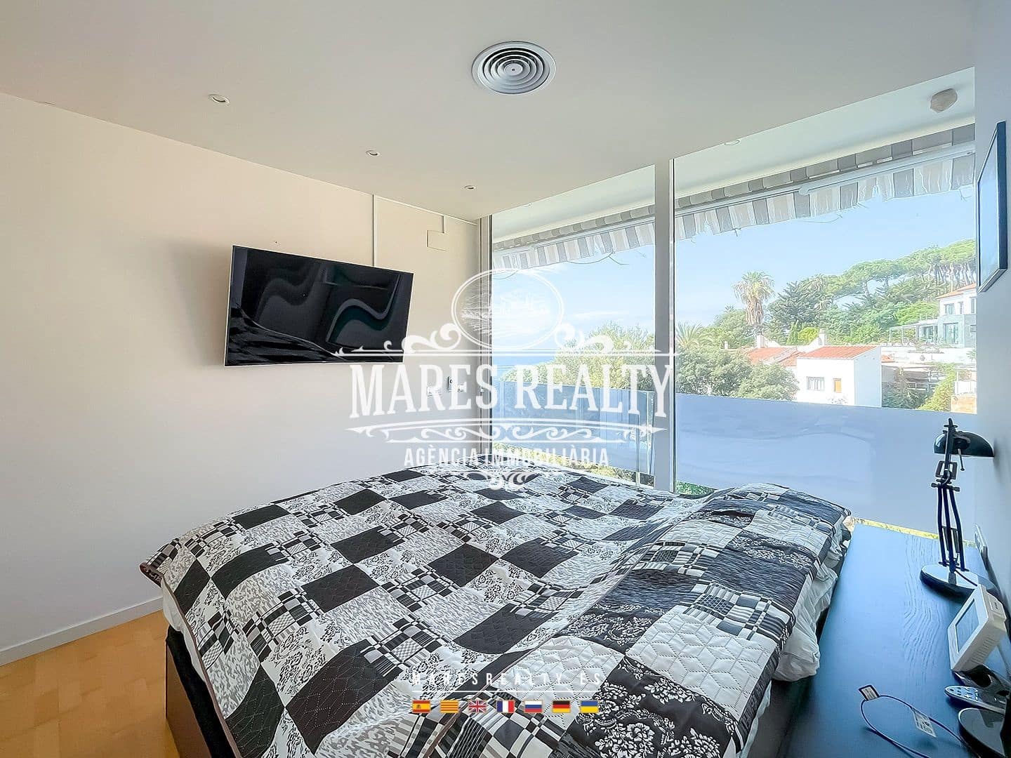 4 chambre Villa/Maison à vendre à Lloret de Mar avec piscine - 900 000 € (Ref: 8423002)