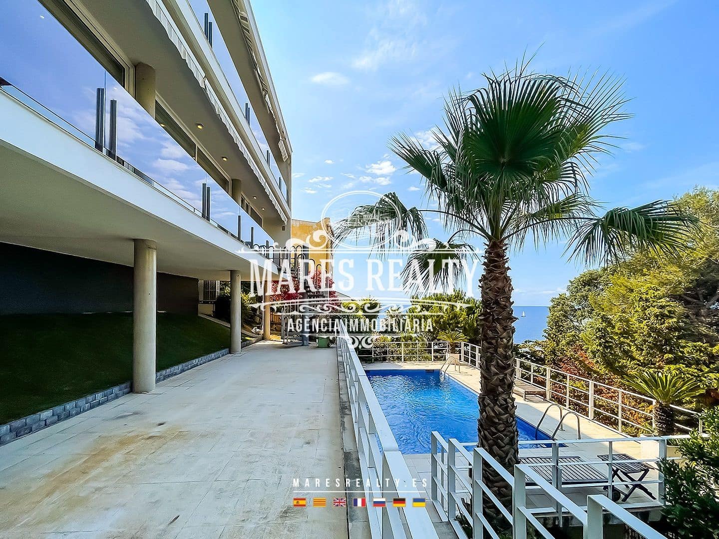 4 chambre Villa/Maison à vendre à Lloret de Mar avec piscine - 900 000 € (Ref: 8423002)