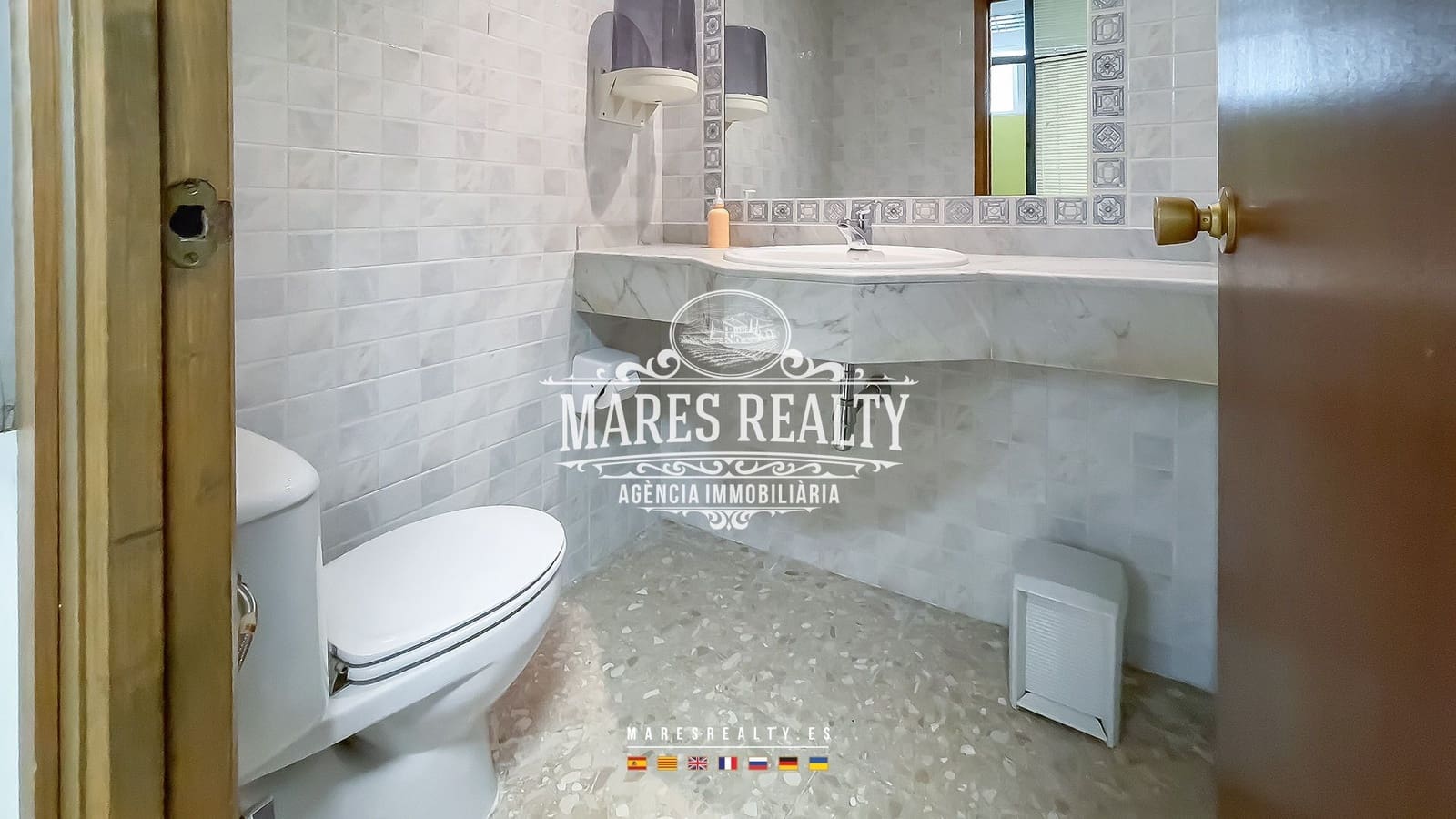 Comercial para venda em Lloret de Mar - 160 000 € (Ref: 8426096)