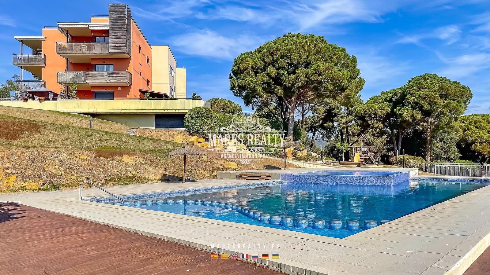 2 soverom Leilighet til salgs i Lloret de Mar med svømmebasseng garasje - € 420 000 (Ref: 8434014)