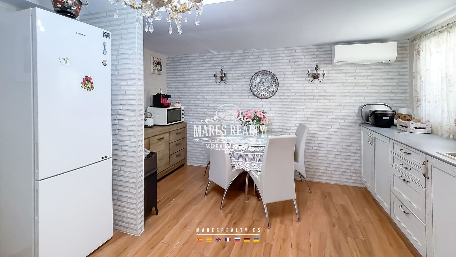 5 bedroom Villa for sale in Lloret de Mar with pool garage - € 650,000 (Ref: 8438339)