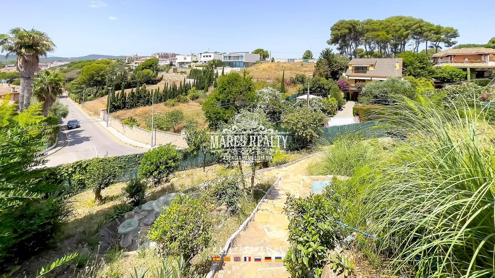 5 bedroom Villa for sale in Lloret de Mar with pool garage - € 650,000 (Ref: 8438339)