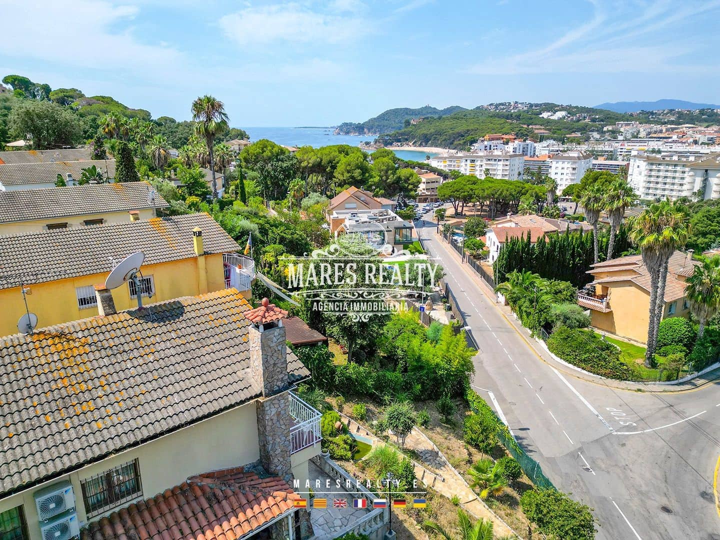 5 bedroom Villa for sale in Lloret de Mar with pool garage - € 650,000 (Ref: 8438339)