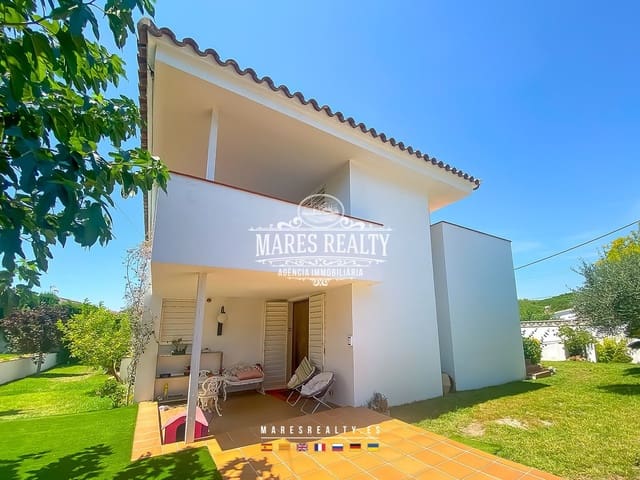4 bedroom Villa for sale in L'Escala with pool garage - € 990,000 (Ref: 8454359)