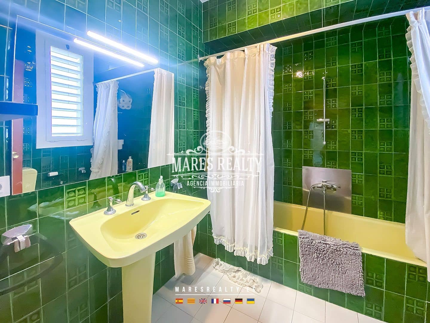 4 Zimmer Villa zu verkaufen in L'Escala mit Pool Garage - 990.000 € (Ref: 8454359)