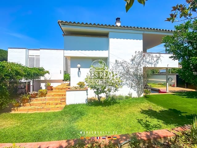 4 bedroom Villa for sale in L'Escala with pool garage - € 990,000 (Ref: 8454359)