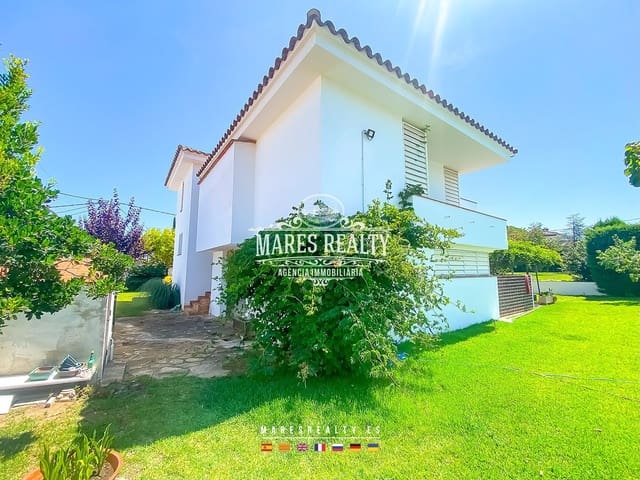 4 bedroom Villa for sale in L'Escala with pool garage - € 990,000 (Ref: 8454359)