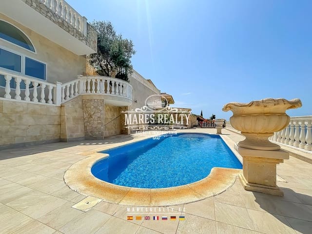 6 soverom Villa til salgs i Lloret de Mar med svømmebasseng garasje - € 2 971 300 (Ref: 8468497)