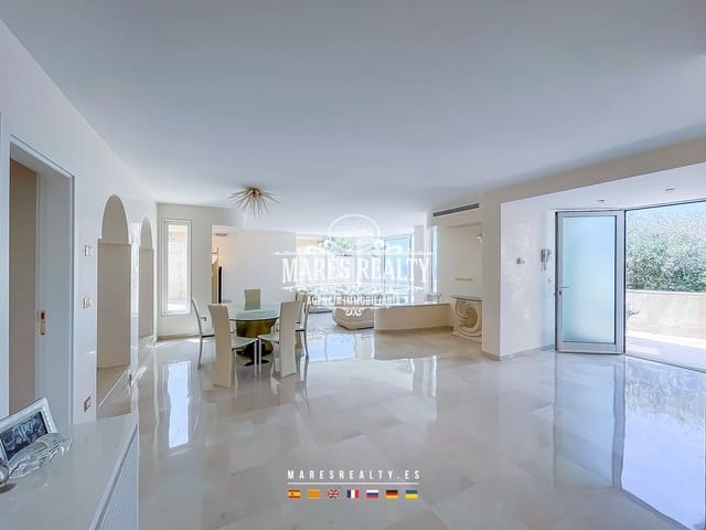 6 soverom Villa til salgs i Lloret de Mar med svømmebasseng garasje - € 2 971 300 (Ref: 8468497)