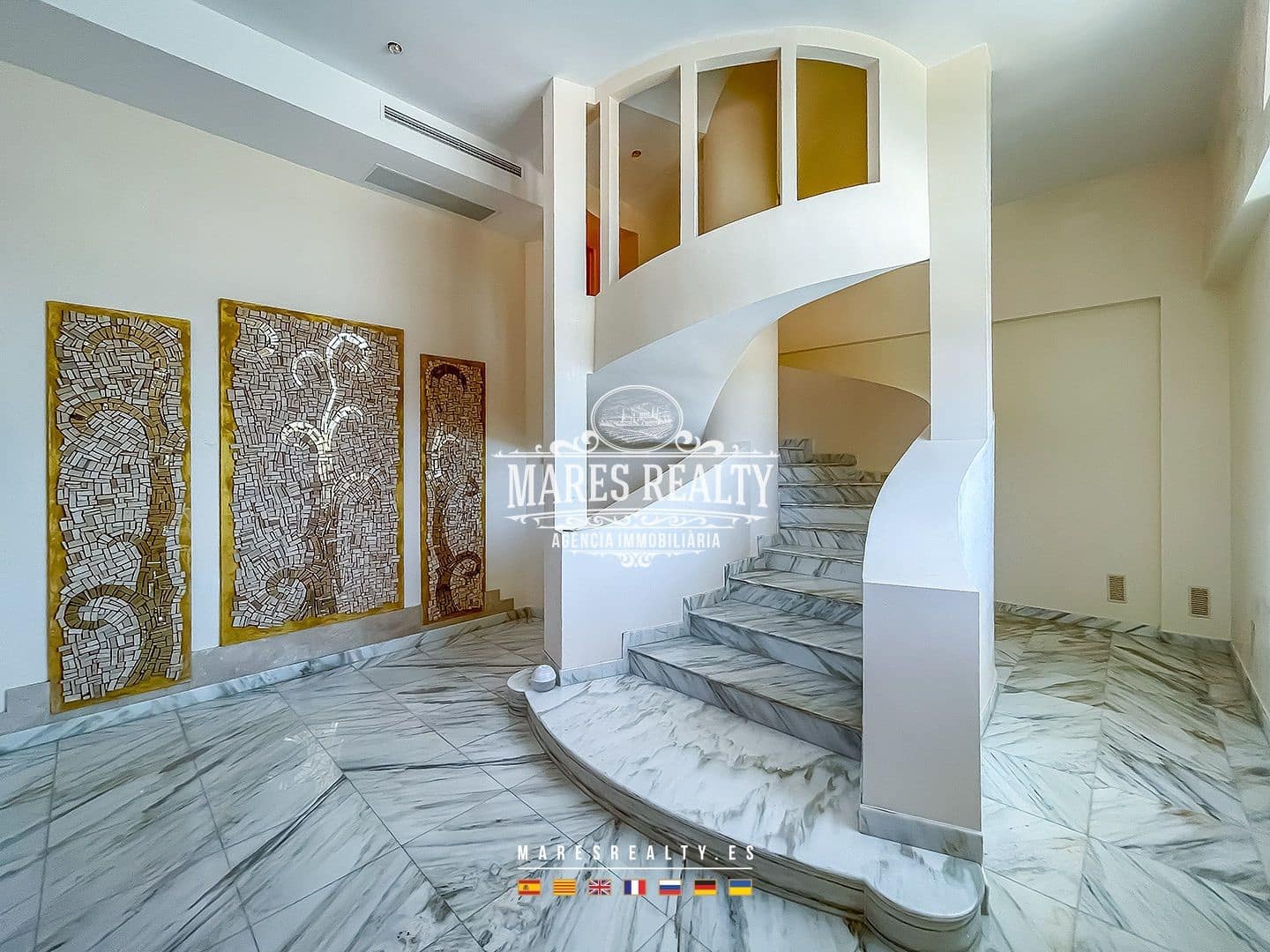 6 soverom Villa til salgs i Lloret de Mar med svømmebasseng garasje - € 2 971 300 (Ref: 8468497)