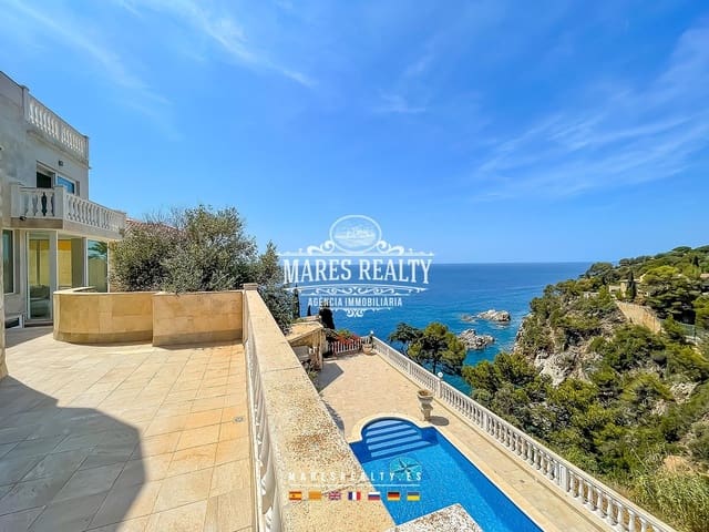 6 soverom Villa til salgs i Lloret de Mar med svømmebasseng garasje - € 2 971 300 (Ref: 8468497)