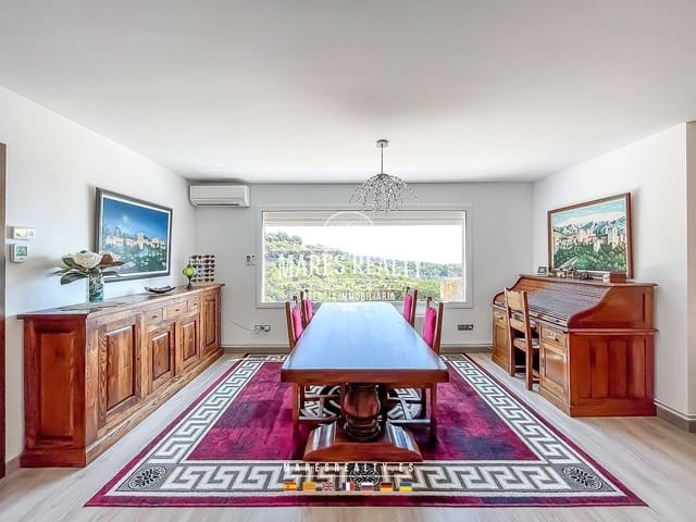 4 soverom Villa til salgs i Alella med svømmebasseng garasje - € 1 450 000 (Ref: 8480582)