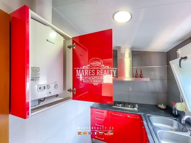 3 chambre Villa/Maison à vendre à Malgrat de Mar avec piscine garage - 125 000 € (Ref: 8485087)