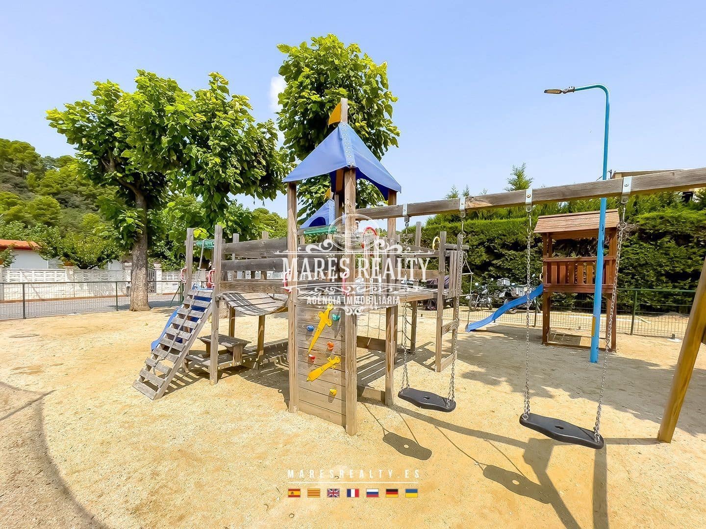 3 soverom Villa til salgs i Malgrat de Mar med svømmebasseng garasje - € 125 000 (Ref: 8485087)