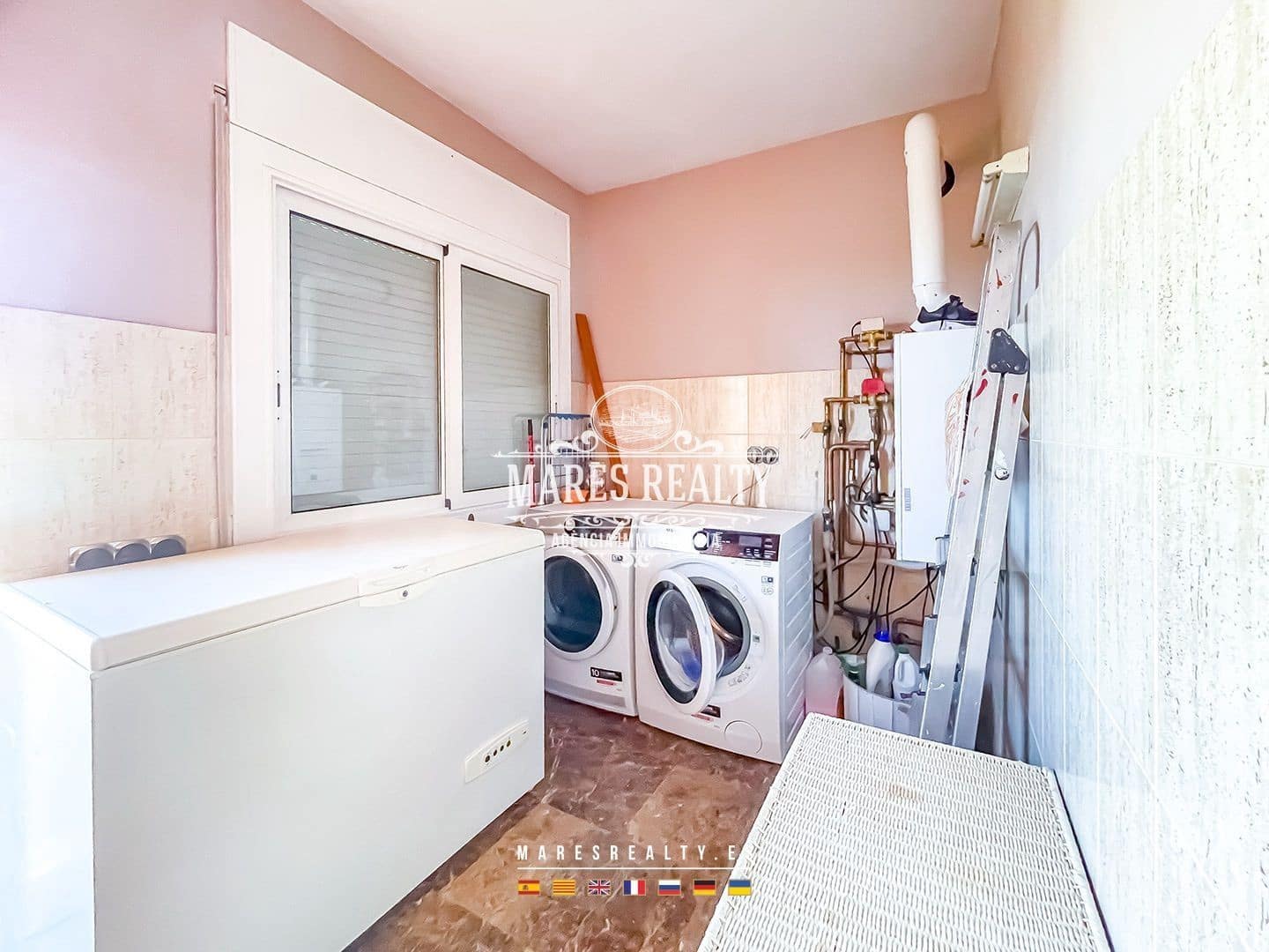 6 soveværelse Villa til salg i Argentona med swimmingpool garage - € 570.000 (Ref: 8533655)