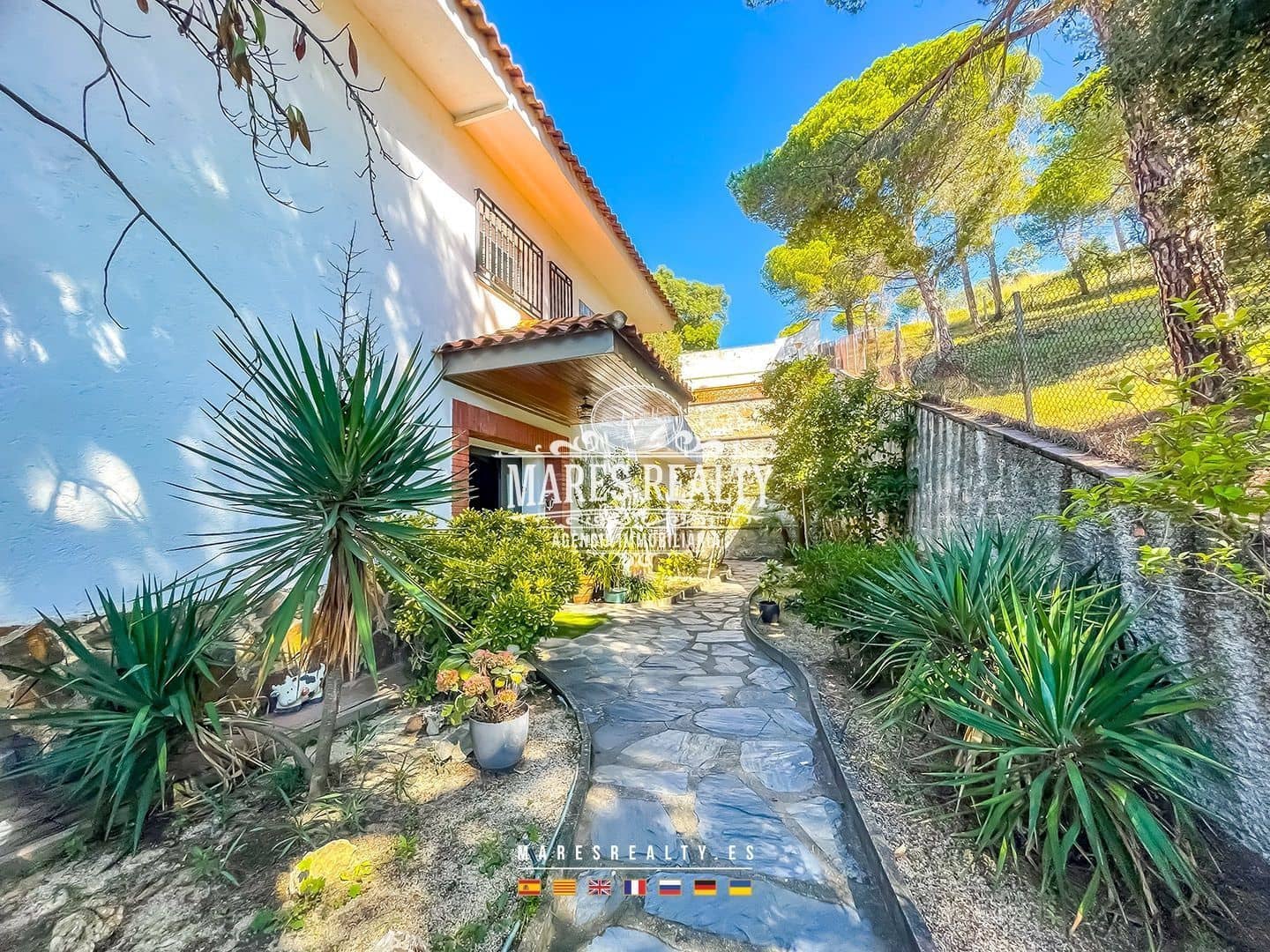 6 soveværelse Villa til salg i Argentona med swimmingpool garage - € 570.000 (Ref: 8533655)
