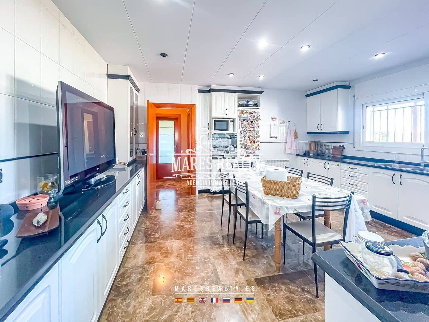 6 sovrum Villa till salu i Argentona med pool garage - 590 000 € (Ref: 8533655)