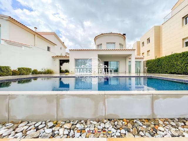 3 bedroom Villa for sale in L'Escala with pool garage - € 1,650,000 (Ref: 8536331)